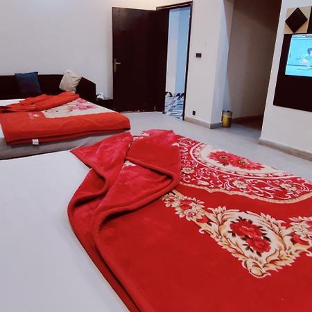 Hotel De Smart Multan Eksteriør bilde
