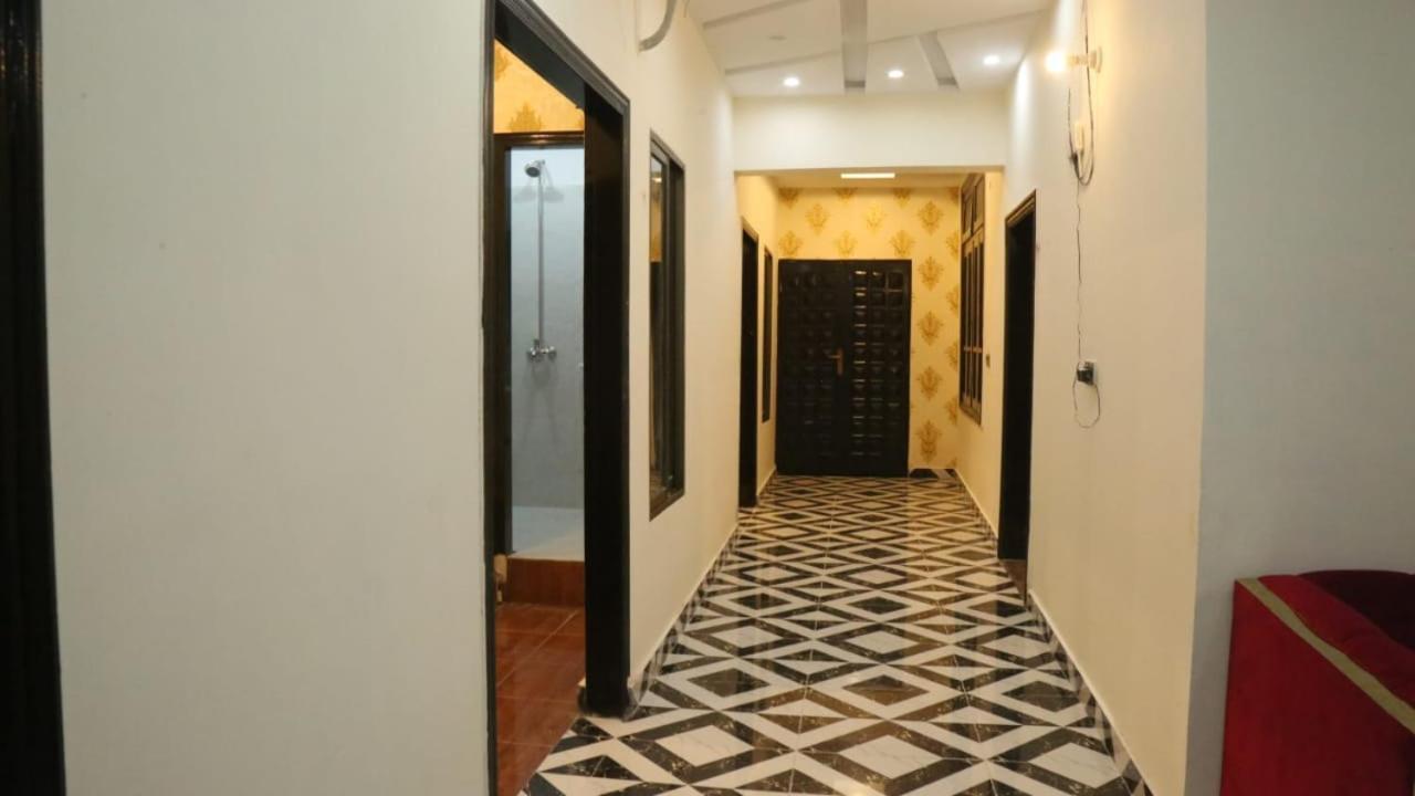 Hotel De Smart Multan Eksteriør bilde