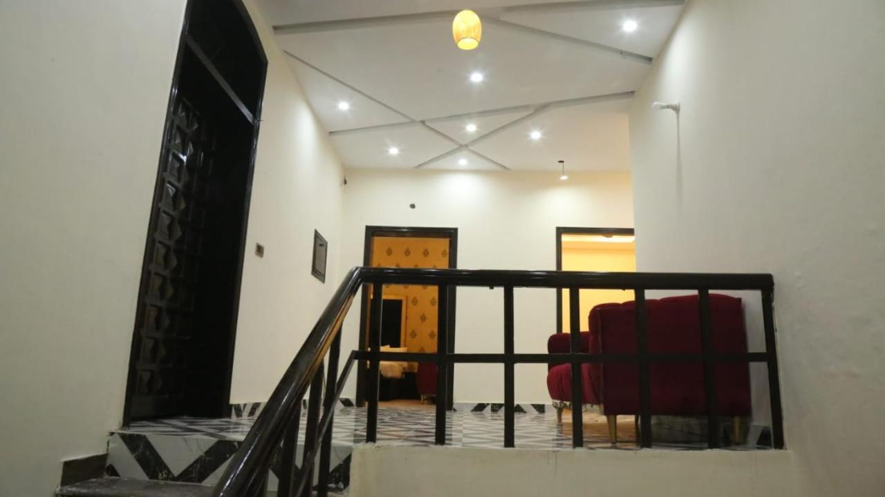 Hotel De Smart Multan Eksteriør bilde