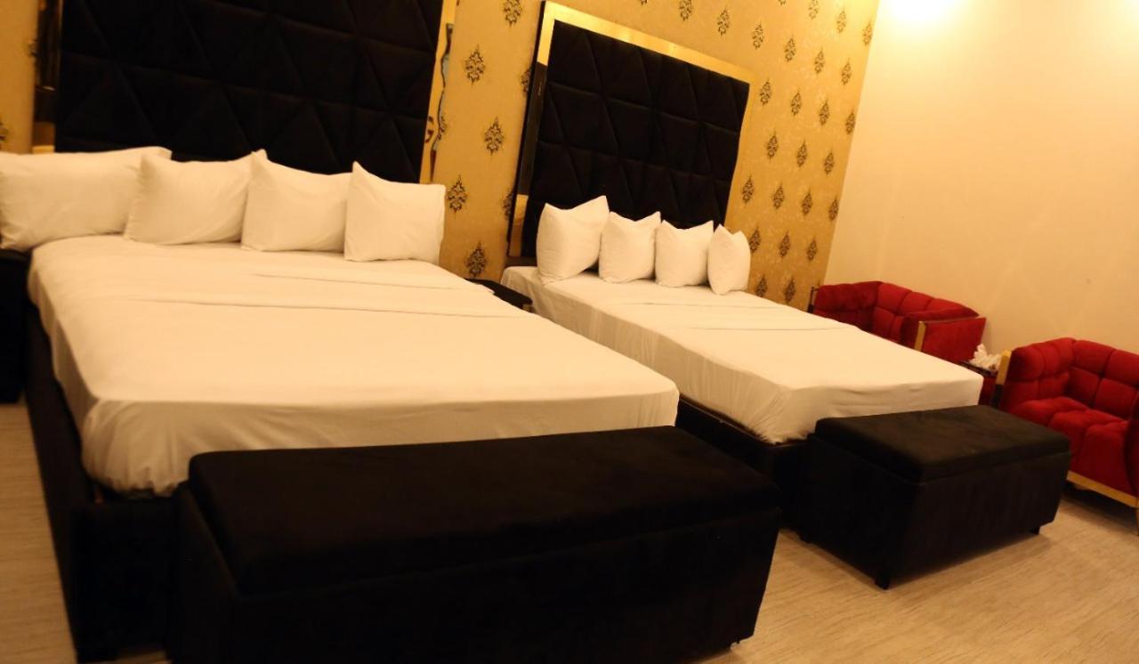 Hotel De Smart Multan Eksteriør bilde