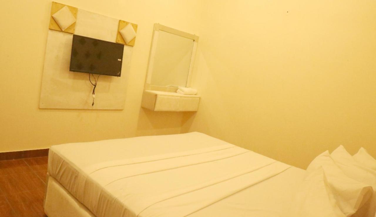 Hotel De Smart Multan Eksteriør bilde