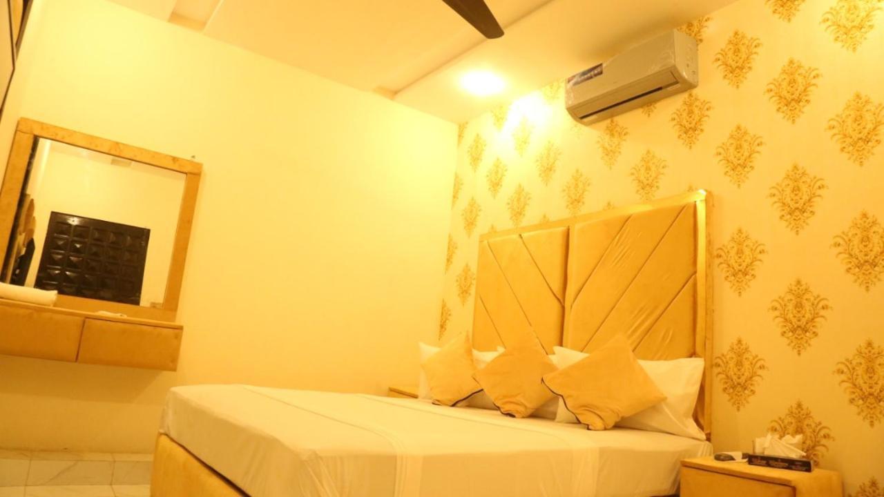Hotel De Smart Multan Eksteriør bilde