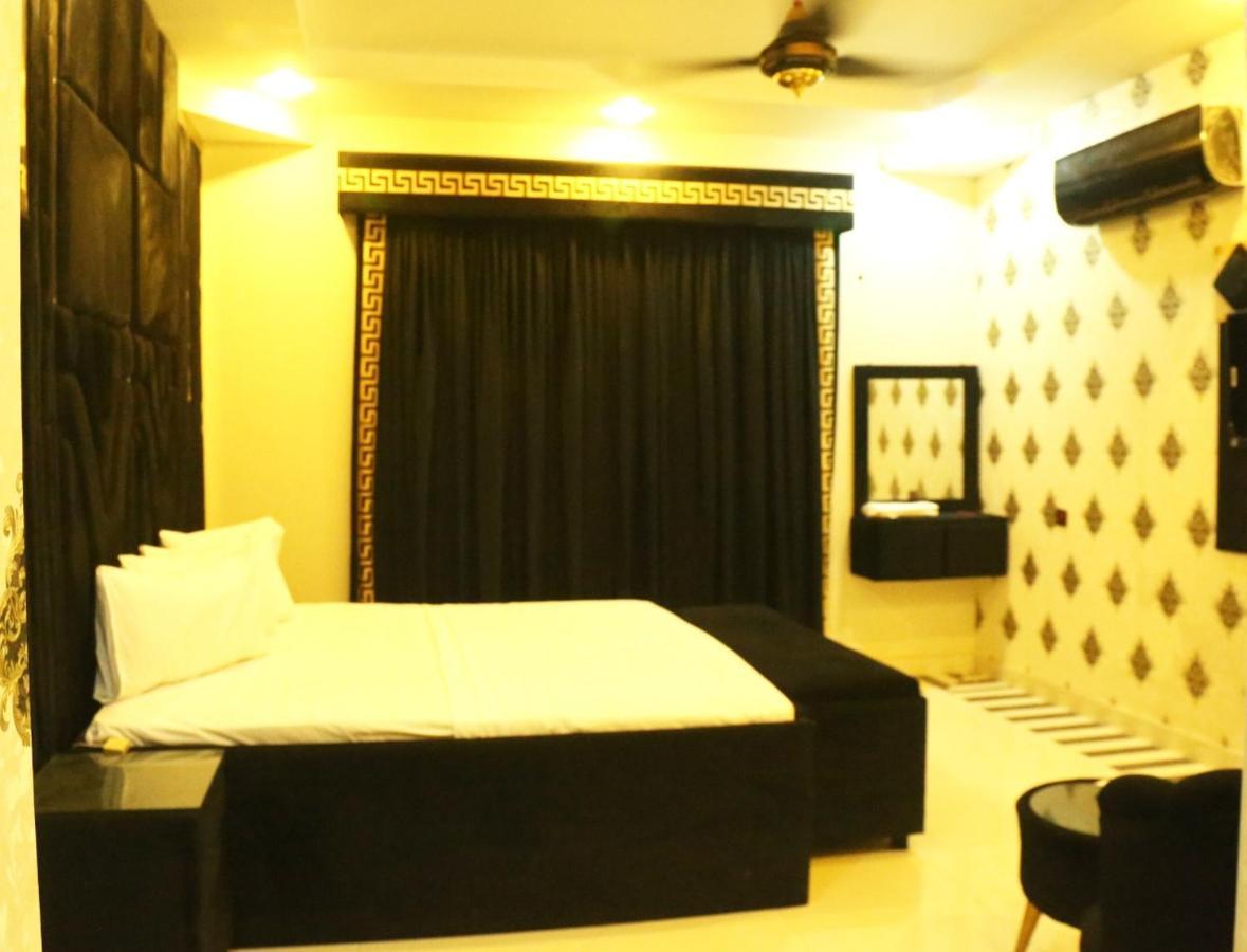 Hotel De Smart Multan Eksteriør bilde