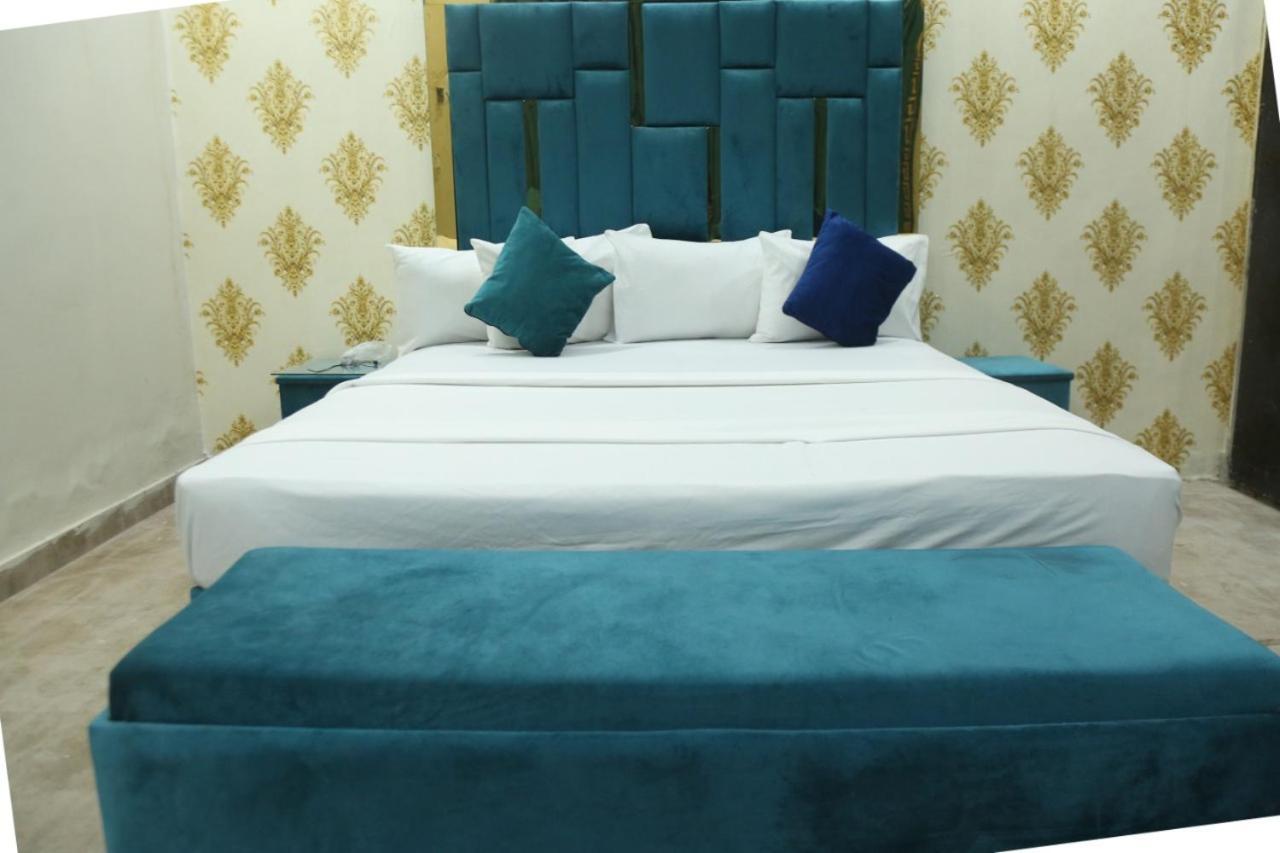 Hotel De Smart Multan Eksteriør bilde