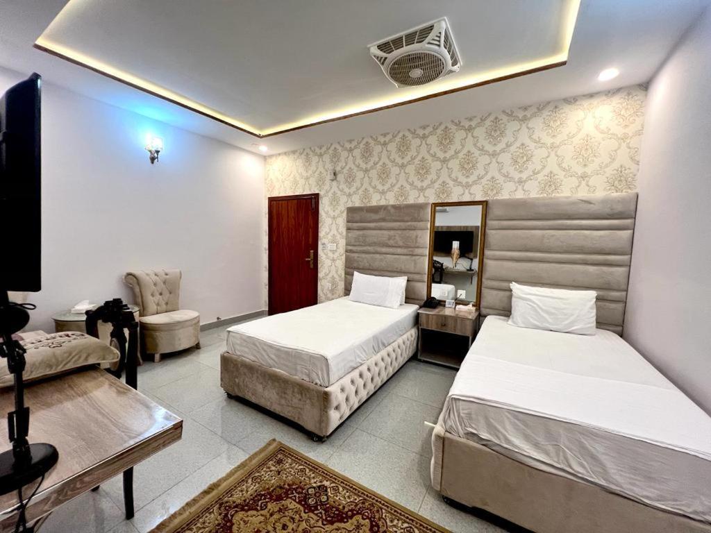 Hotel De Smart Multan Eksteriør bilde