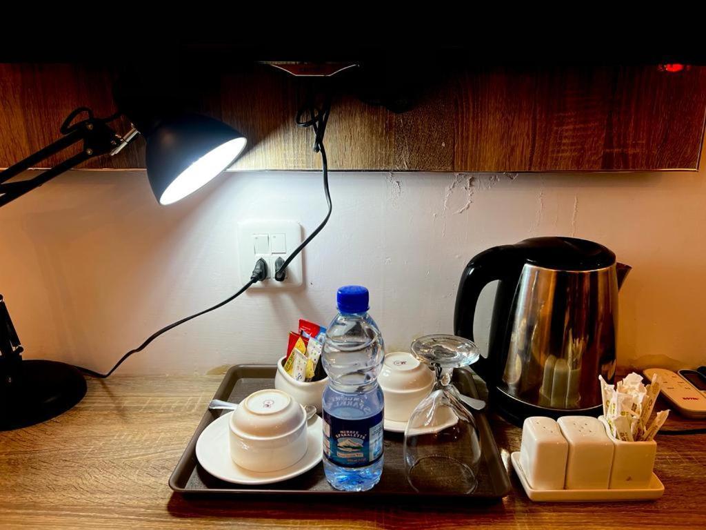 Hotel De Smart Multan Eksteriør bilde