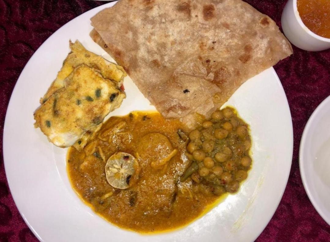 Hotel De Smart Multan Eksteriør bilde